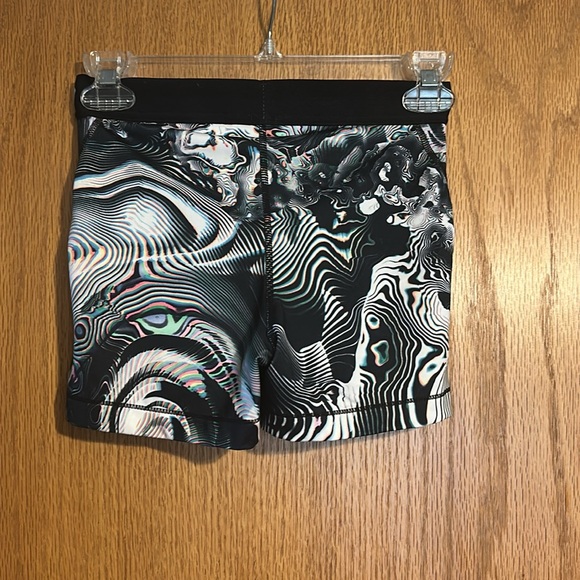 Nike Pro Shorts - Picture 3 of 4